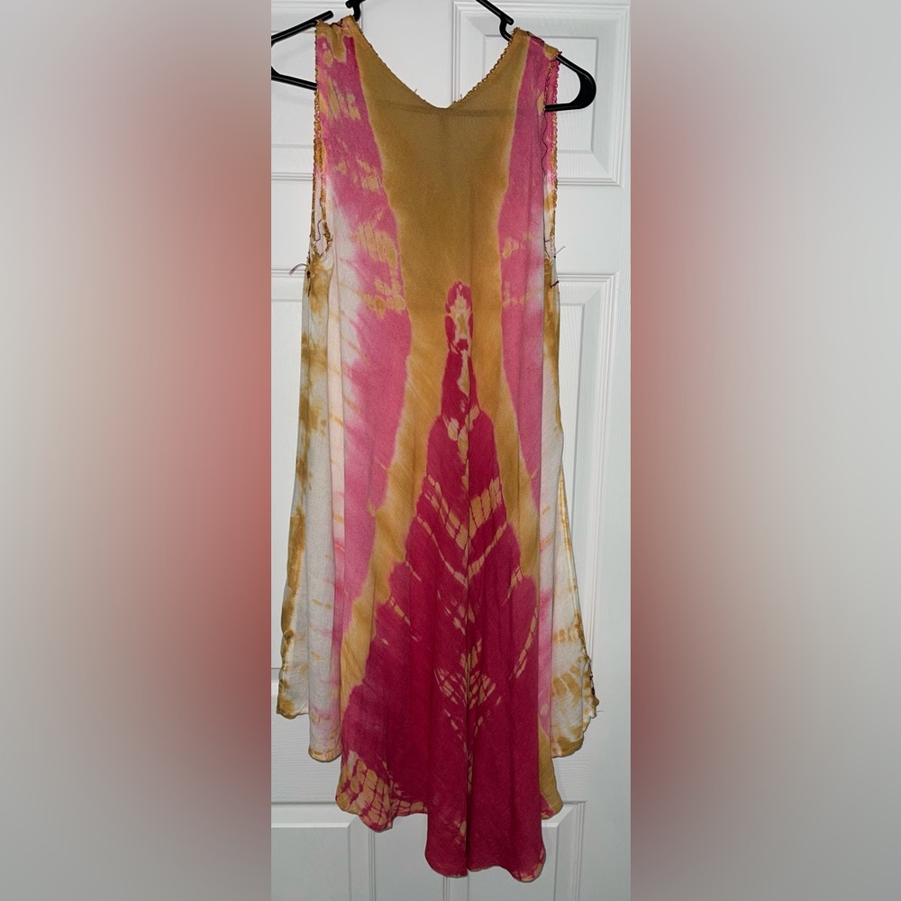 Dress - Picture 2 of 8